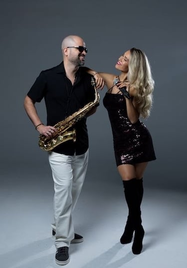 Saxofonista y Cantante