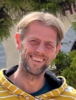 Photo de Vincent], expert en solutions paranormales en France