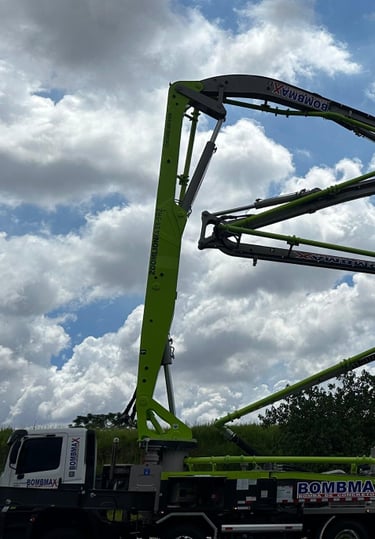 caminhão lança de concreto 43m