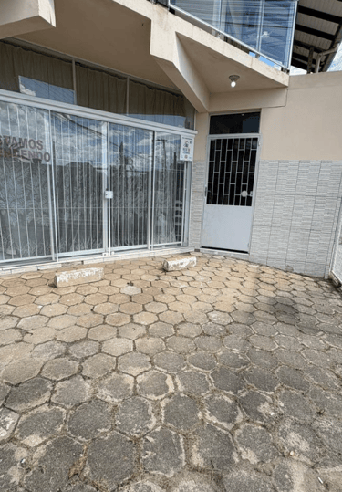 Garagem fechada da Vila Encanto 02
