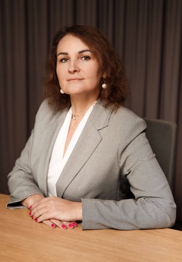 Profesionalūs verslo, linkedin portretai Vilniuje Kaune, dalykinė fotografija, asmeninis įvaizdis studijoje, darbo vietoje