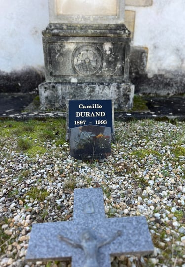 plaque funéraire dorée à la feuille d'or