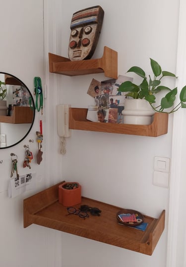 Fabrication artisanale d’un meuble en chêne massif.