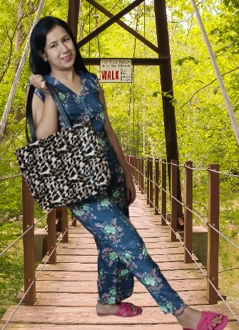Black vegan handbag for women - stylish cruelty-free purse