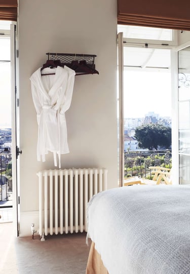 albion house, bedroom, city view