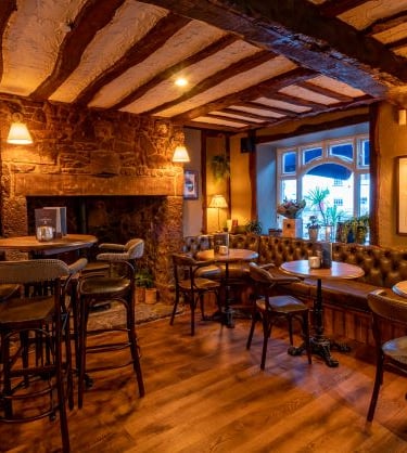 cotswolds, the lamb inn pub