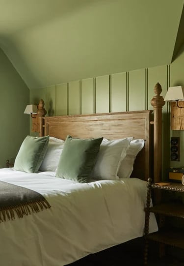 the pig at bridge place, bedroom