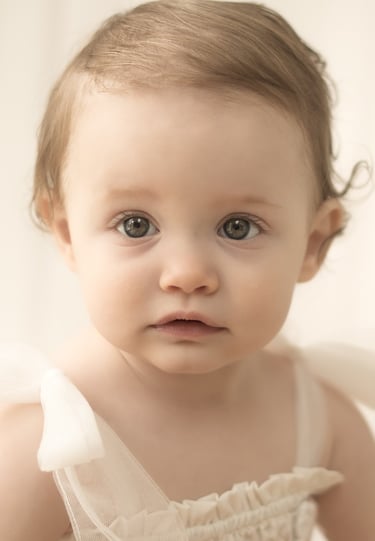 Newborn baby photography Kent