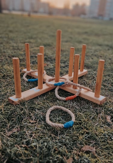 Kaubojaus žiedai žaidimas – žaidimų nuoma Klaipėdoje.