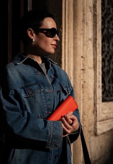 Fashion woman in old town photographer budva