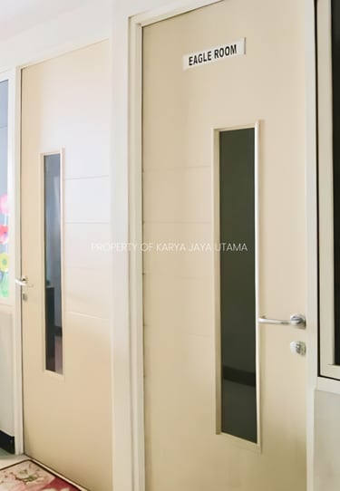 Pintu solid wood panel finishing duco warna krem