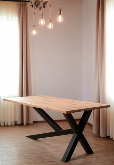 Masszív, keményfából készült, stabil ebédlőasztal az Arton Steel műhelyéből