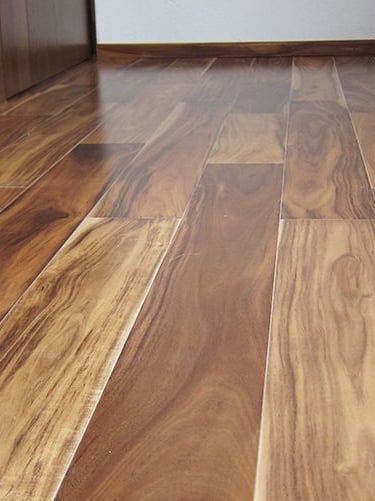 piso de madera parota africana
