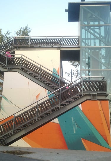 Graffiti mural con diseño 3d para instalación del ayuntamiento de Cerdanyola arte urbano spray