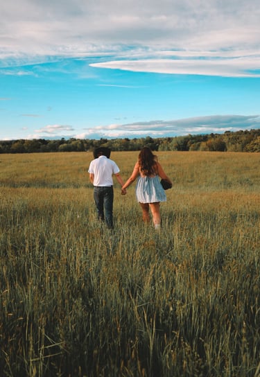 couples photoshoot, walking, field