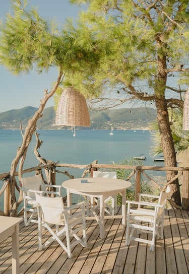Gloria Maris Hotel Suites and Villa restaurant