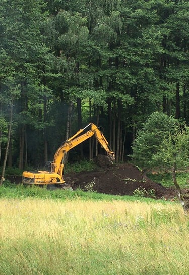 traktorius formuoja sodybos landšaftą