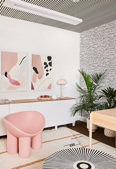 5 conseils de décoratrice pour rendre son salon chaleureux