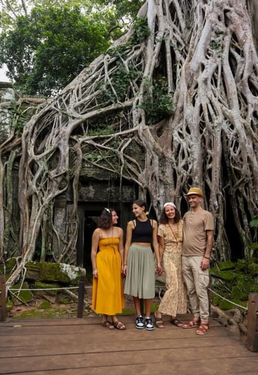 ta-prohm-temple-family