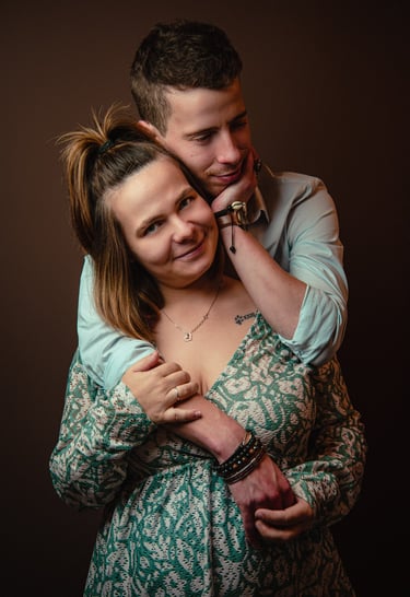 Portrait réalisée lors d'une séance studio pour jolie couple, réalisée sur Pau.