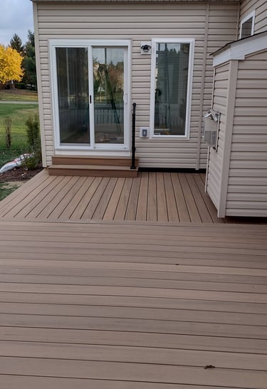 Low-maintenance composite decking for Columbus, Ohio homeowners
