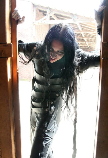 Cosplay costume: Alucard in cage outfit on Hellsing LARP | Vladdi Cosplay