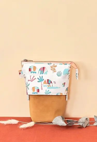 Trousse et créations textiles fabriquées à la demande avec l'atelier Dès 2mains