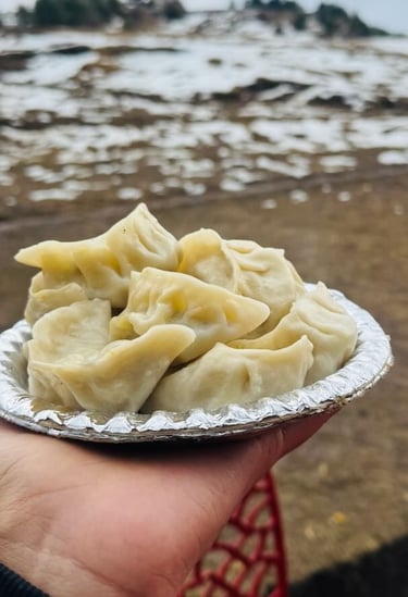 Momos