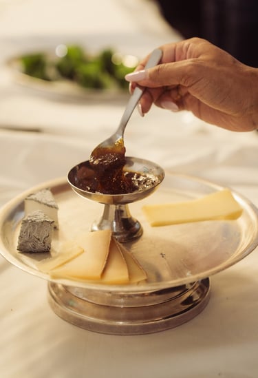 Plateau de fromage durant une soirée d'entreprise