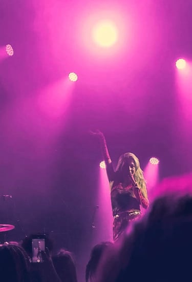 Scene Queen, singer of bimbocore