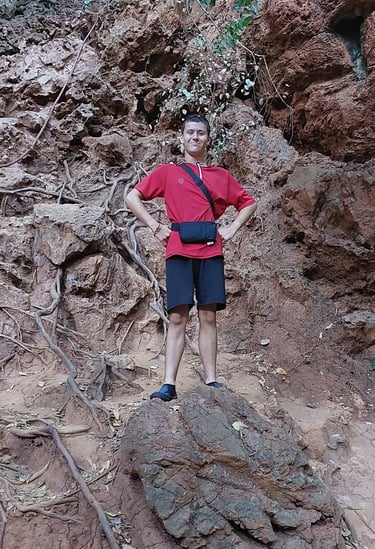 thailand krabi railay princess lagoon hike