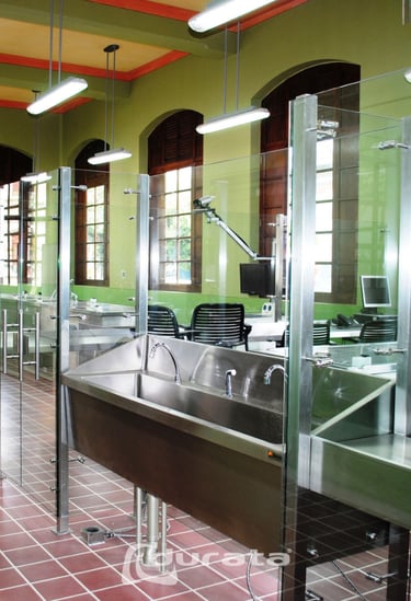 Muebles en acero inoxidable para Morgues
