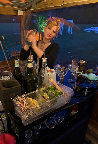 Bender Mixology Services Southern Illinois Mobile bartending