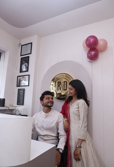 rajesh and daya baldaniya creative director in r&d bridal makeup in gotri vadodara
