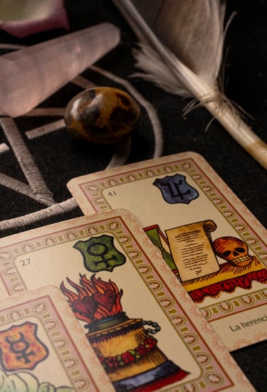 tarot evolutivo, autoconocimiento, guía espiritual, desarrollo personal, transformación, claridad