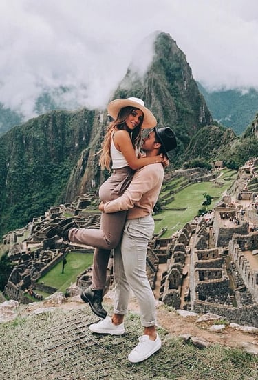 pareja novios en machupicchu