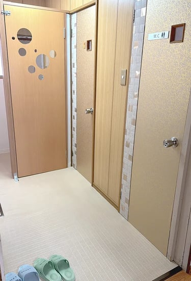 Immaculate and modern shared restroom (toilet) facilities at Ryokan Nakadaya Asakusa.