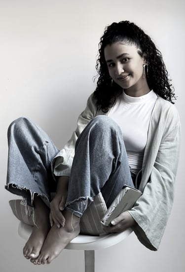 Imagen de una chica miembro del equipo de Diseño de Efecto Ñoh