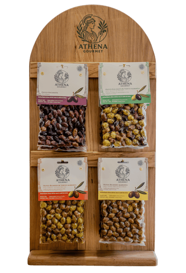 Pupitre avec des sachets d'olives grecques