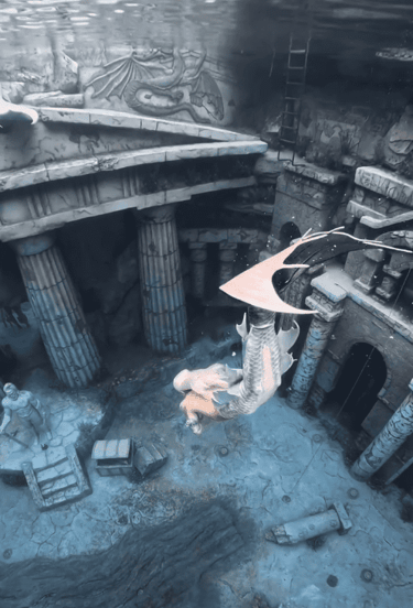 Afa Zhang at Atlantis Sanya Resort