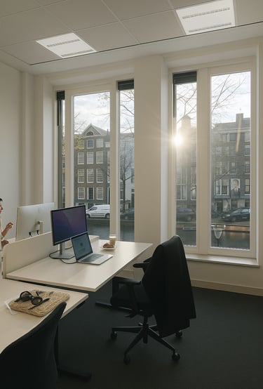 kantoor aan de amsterdamse gracht met UGR led panelen