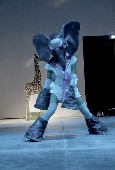 Sally costumée en éléphant