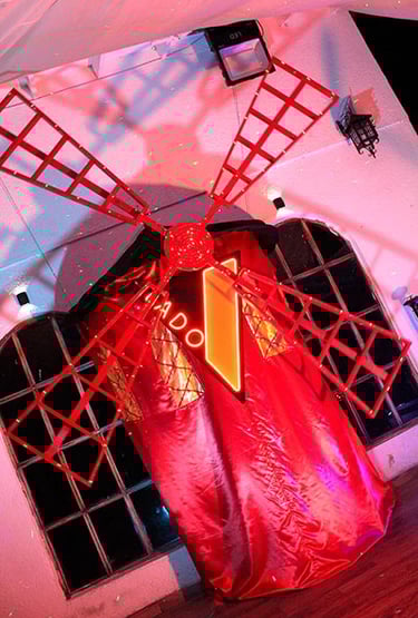 Fiesta swinger temática Moulin Rouge en Mantagua