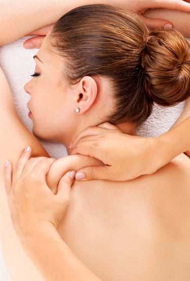 rituali benessere con massaggio rilassante corpo in centro estetico a Riccione