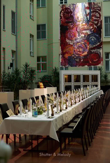 Ein gedeckter Tisch für ein offizielles Abendessen in der australischen Botschaft in Berlin.