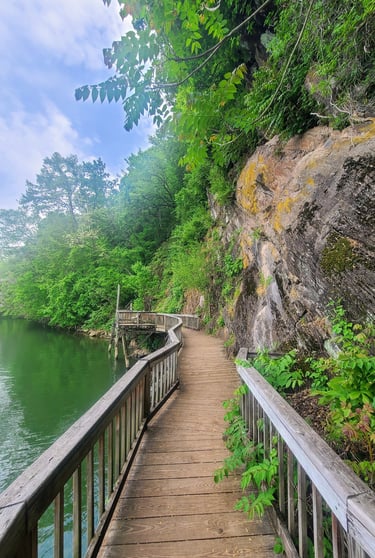 Knoxville, TN Travel - wooden trail along the river at Ijams Nature Park