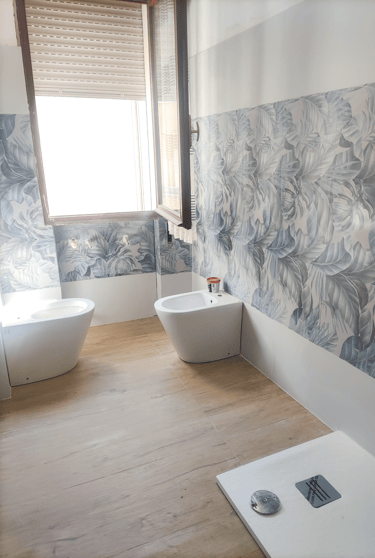 ristrutturazione bagno con materiali italiani: Paffoni, Grohe, Ideal Standard e Panaria Ceramiche