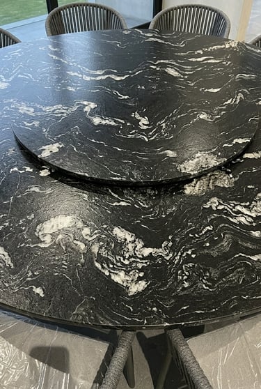 Mesa de exterior de granito