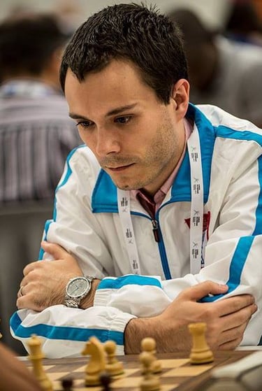 Coach Alberto Muniz
