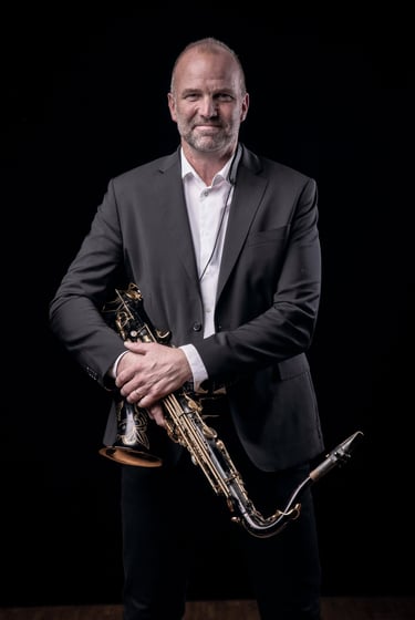 Johan Lewin, Saxofonist i bandet Rock N roll Machine som var Ted Gärdestads sista kompband.